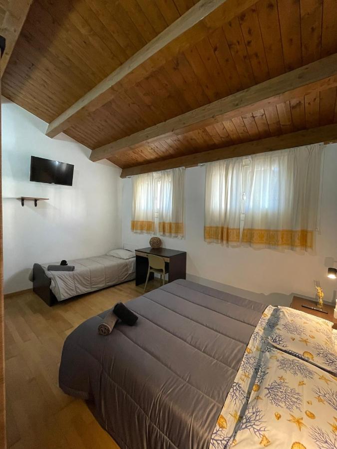 Il Vicoletto Guest House Порто-Торрес Экстерьер фото