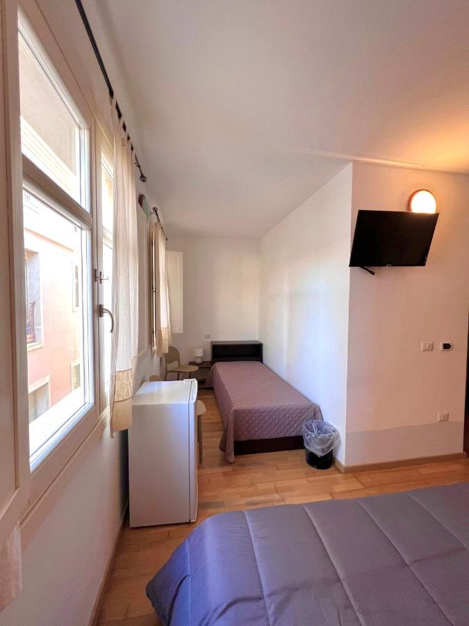 Il Vicoletto Guest House Порто-Торрес Экстерьер фото